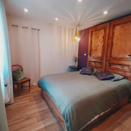Holiday home Jardin Du Chay Galgon